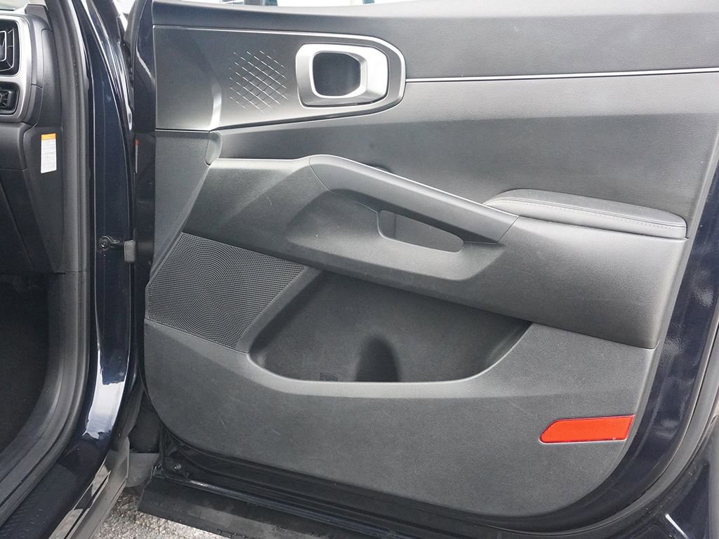 Used 2021 Kia Sorento S FWD image 23