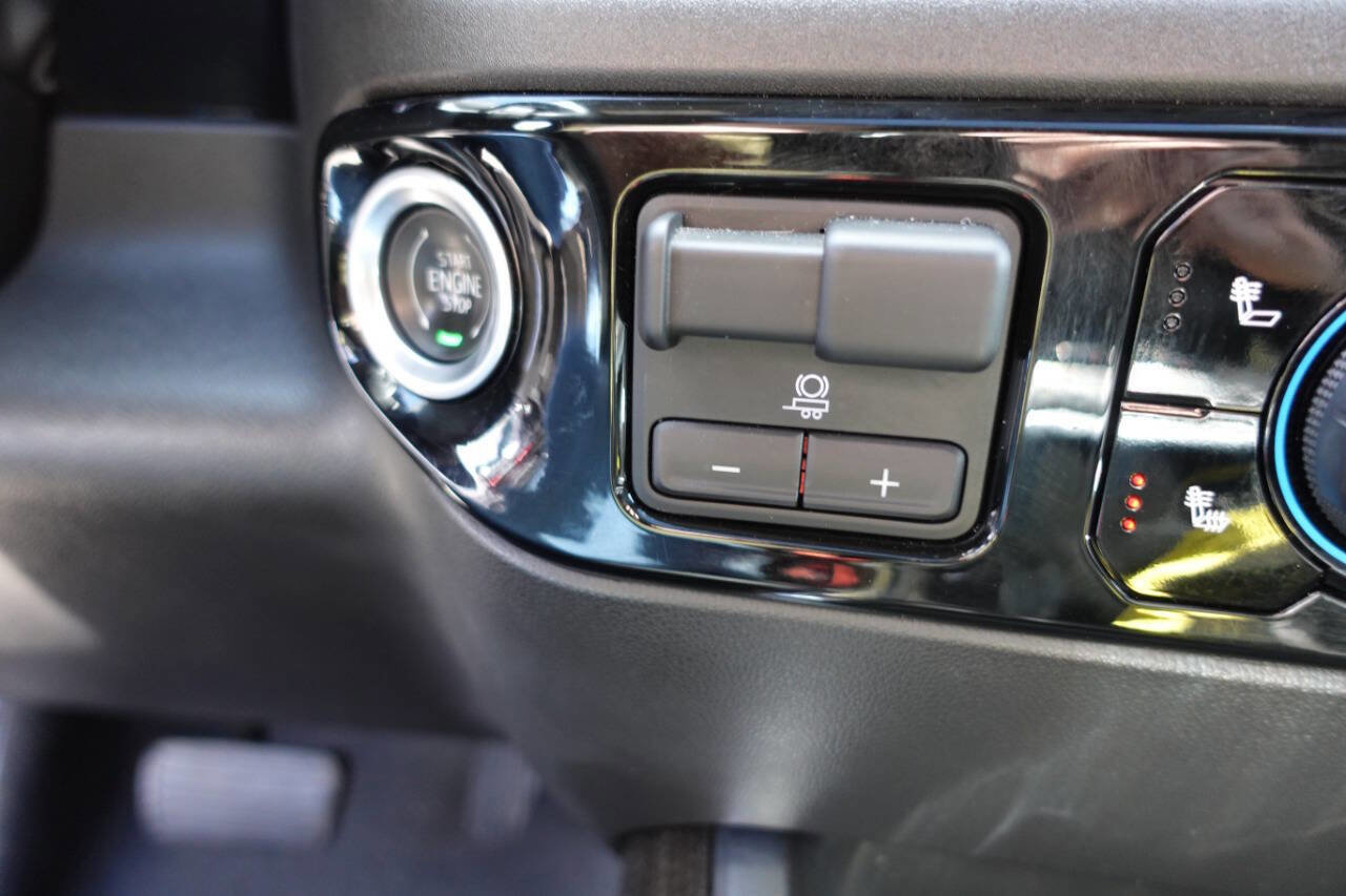 Used 2022 Chevrolet Silverado 1500 LT Trail Boss w/ LT Trail Boss Premium Package AWD/4WD image 57