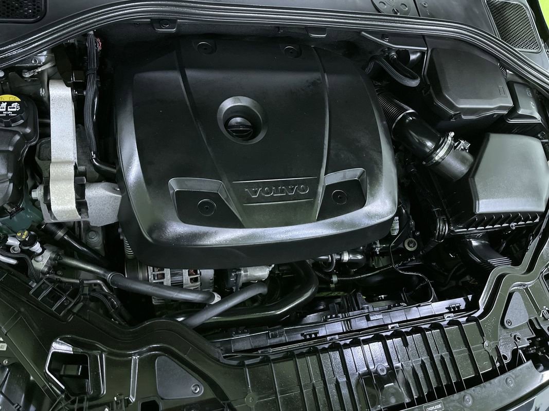 Used 2018 Volvo S60 T5 Inscription Platinum image 31