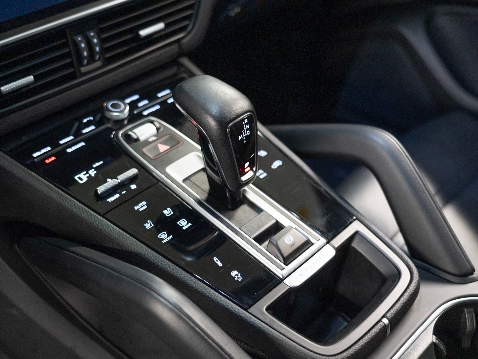 Certified 2023 Porsche Cayenne Coupe AWD/4WD image 21