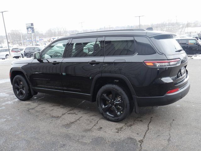 New 2025 Jeep Grand Cherokee L Altitude AWD/4WD image 11