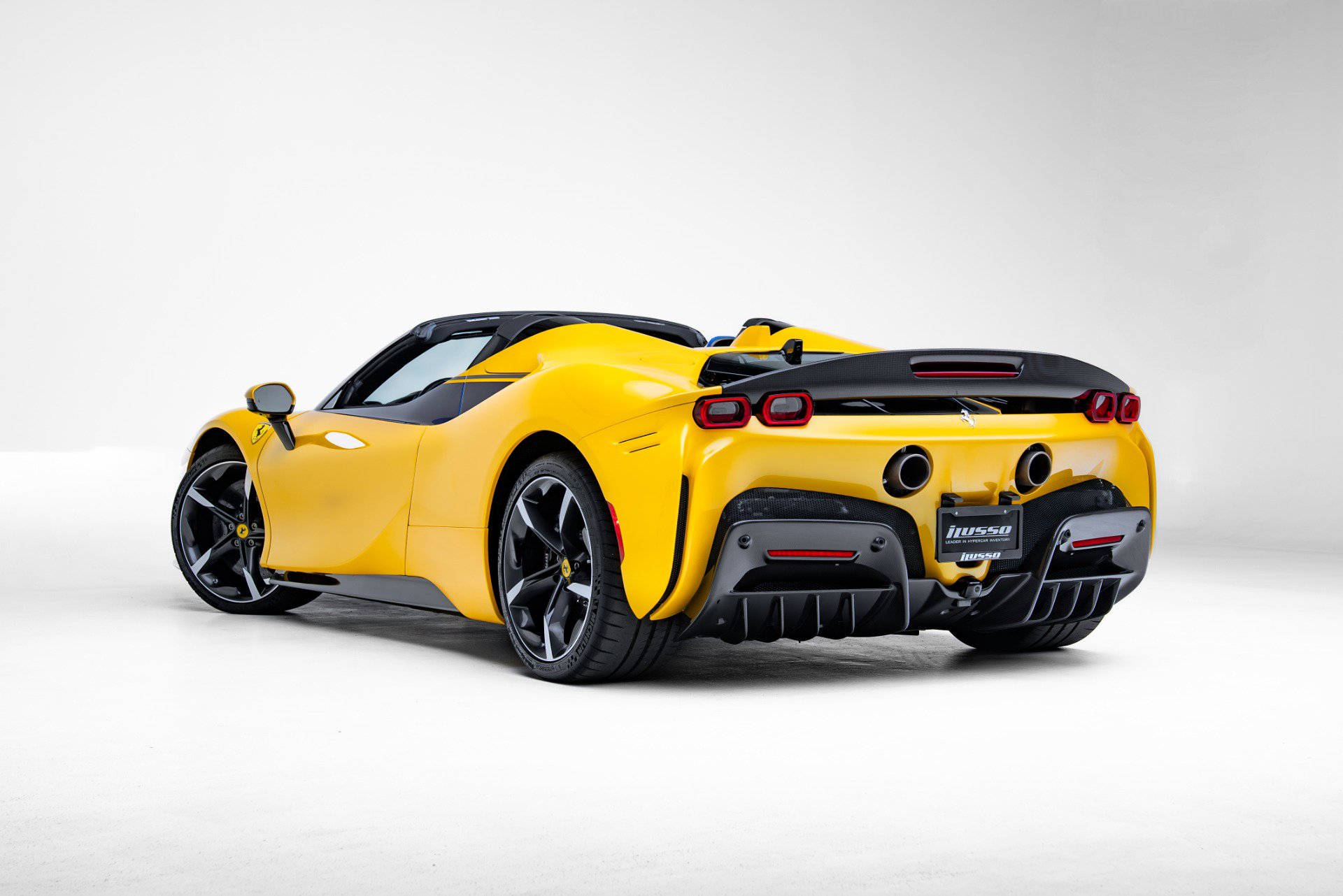 Used 2023 Ferrari SF90 Spider AWD/4WD image 67