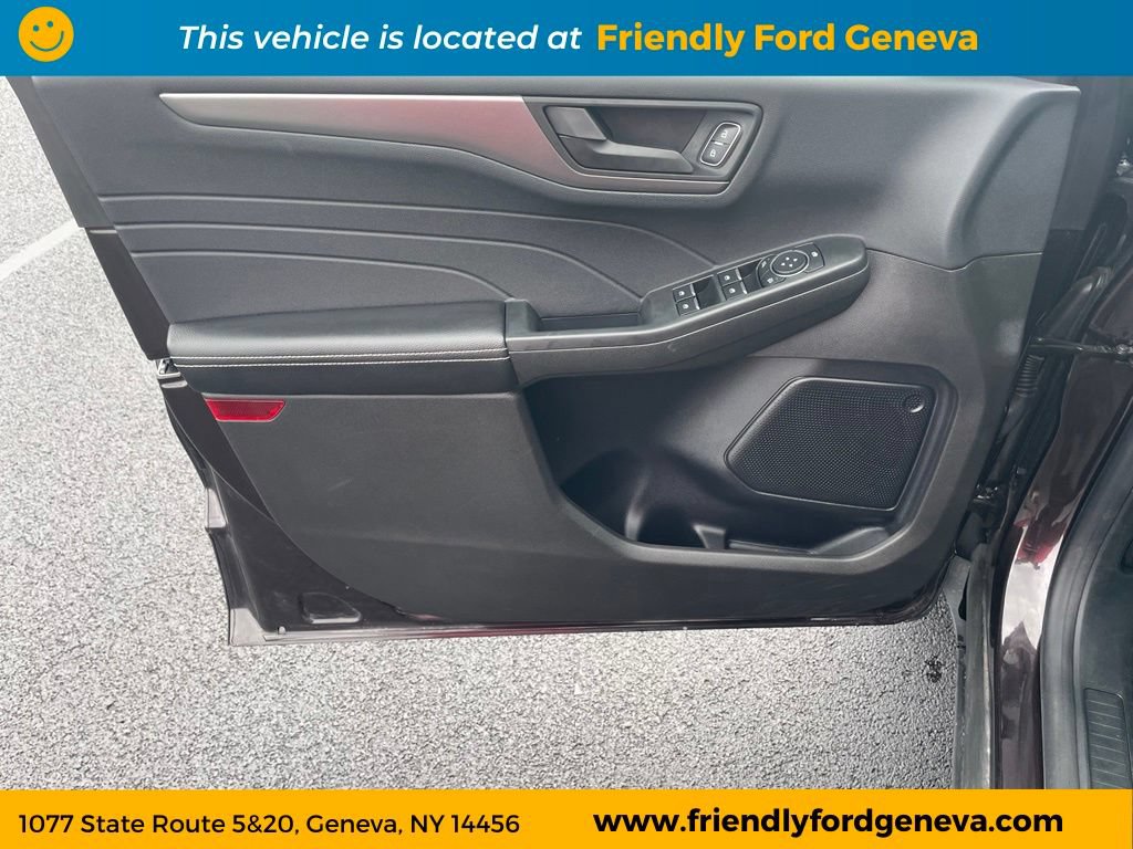Used 2023 Ford Escape Active AWD/4WD image 12
