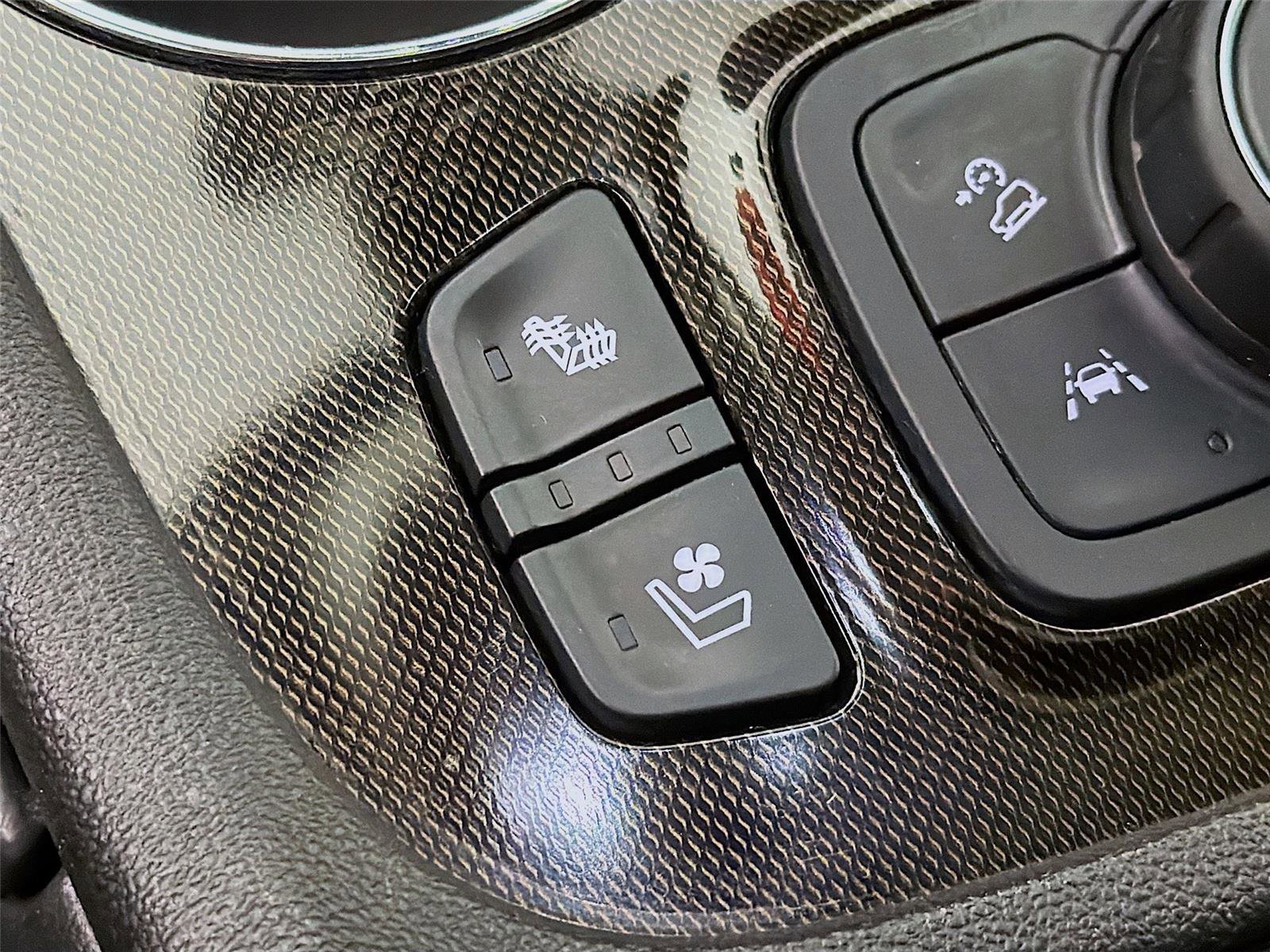 Used 2023 GMC Acadia AT4 w/ Technology Package image 22