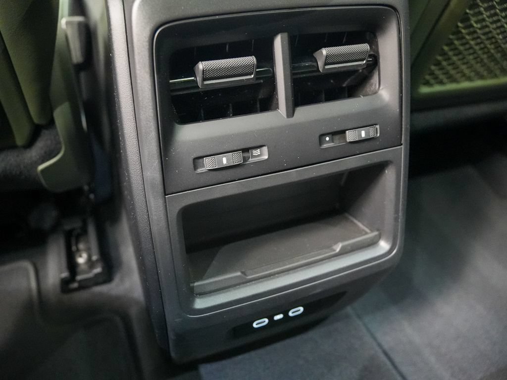 Certified 2024 Porsche Macan 4 Electric AWD/4WD image 30
