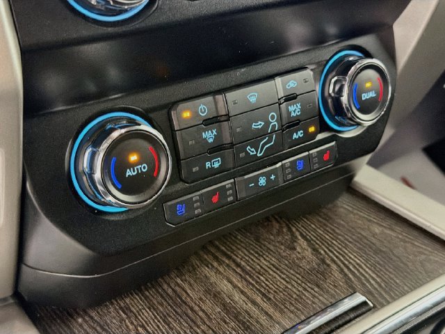 Used 2020 Ford F250 Lariat w/ Lariat Ultimate Package AWD/4WD image 15
