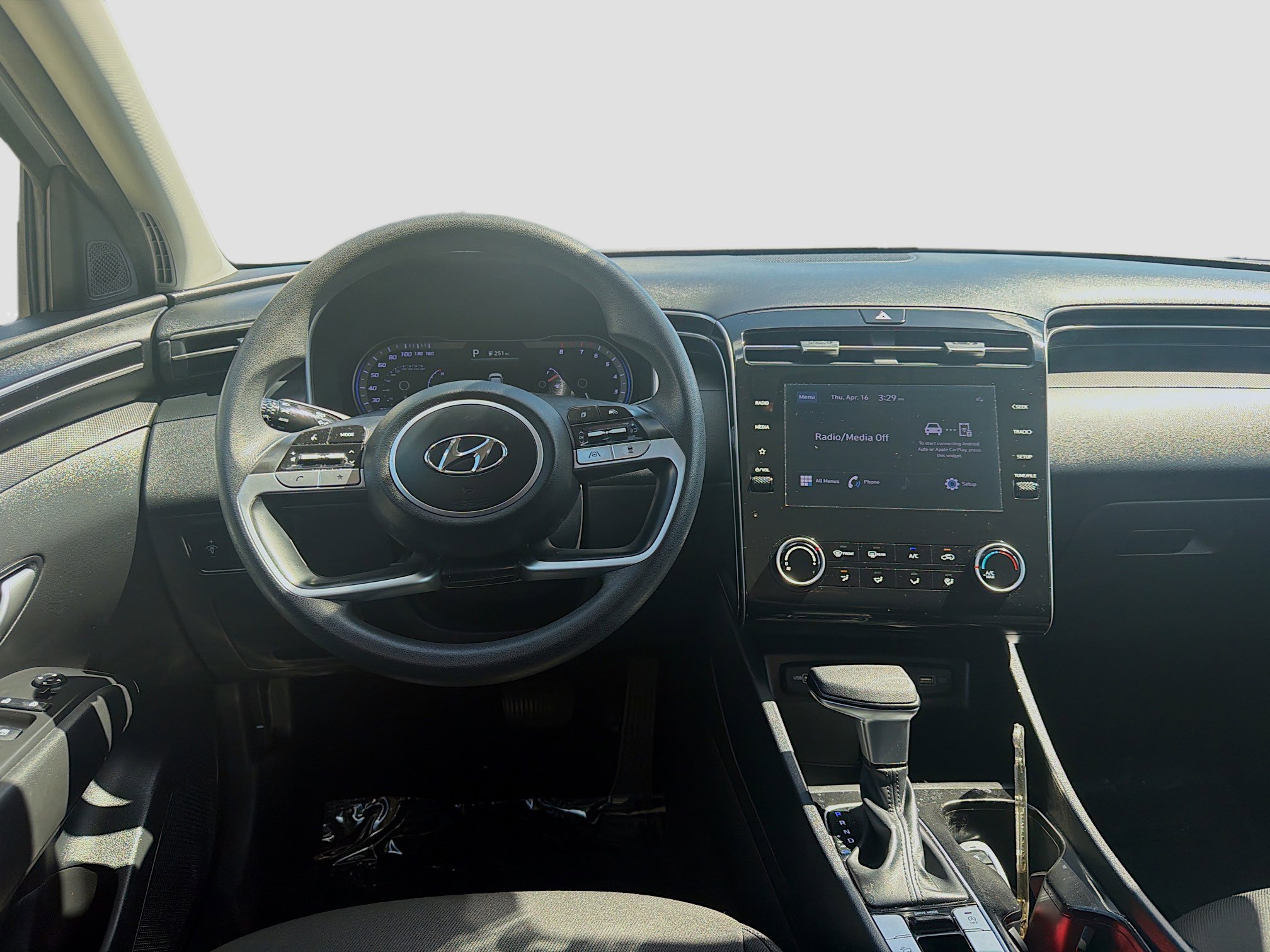 Used 2023 Hyundai Tucson SEL FWD image 18