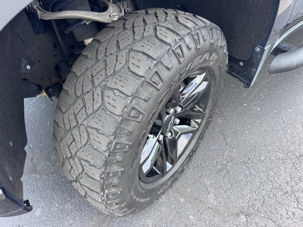 Used 2021 Chevrolet Silverado 1500 LT Trail Boss w/ Bed Protection Package AWD/4WD image 19
