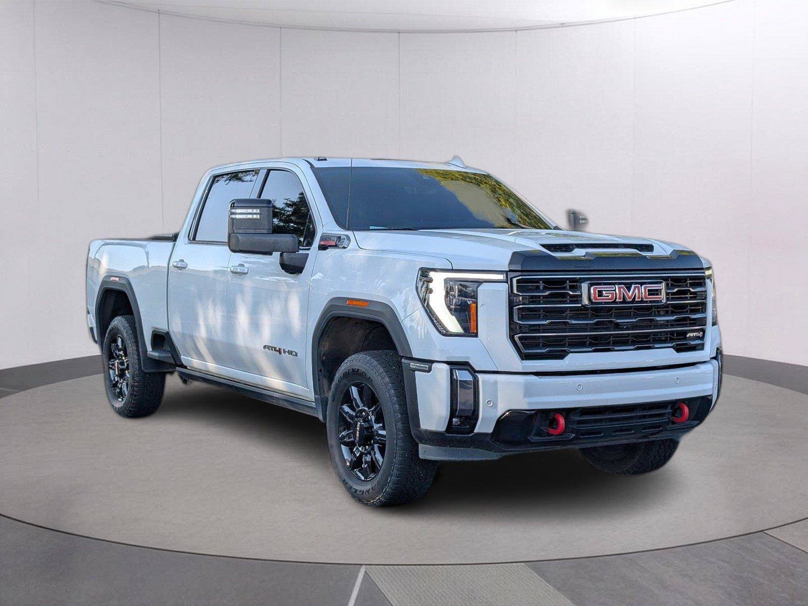 Used 2024 GMC Sierra 2500 AT4 w/ AT4 Premium Plus Package AWD/4WD image 10