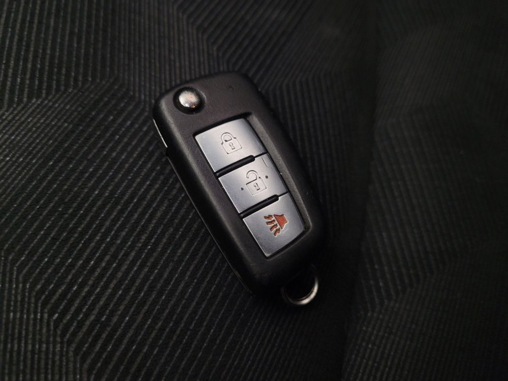 Used 2016 Nissan Rogue S image 32