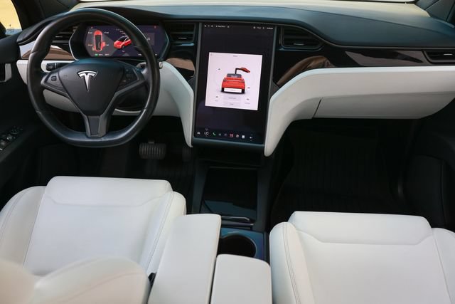 Used 2018 Tesla Model X 100D AWD/4WD image 2