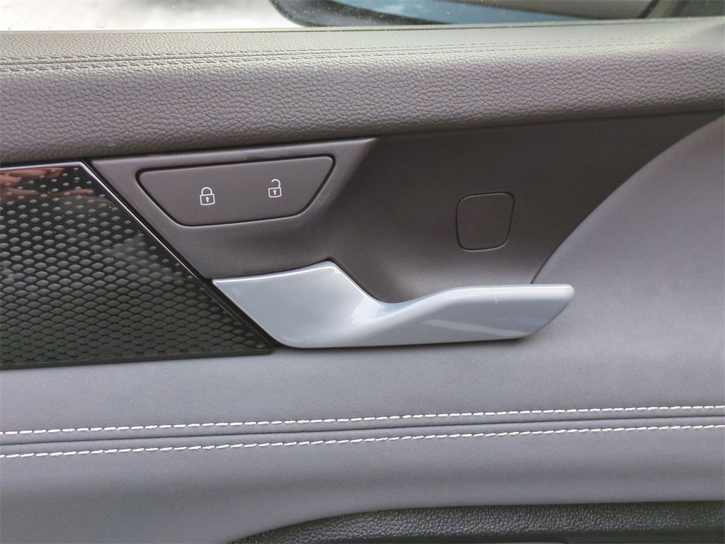 New 2026 Volkswagen Tiguan SE image 22