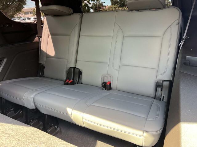 Used 2021 GMC Yukon SLT w/ SLT Luxury Plus Package RWD image 23