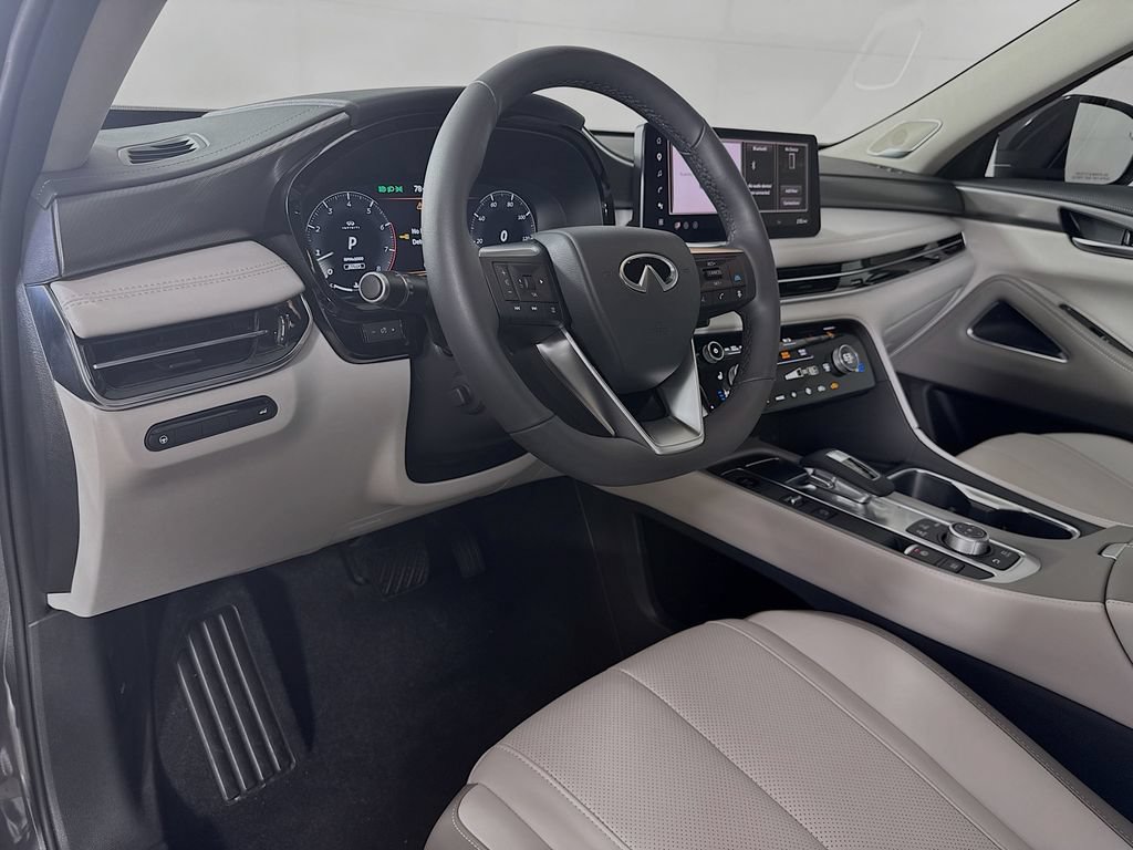 Certified 2026 INFINITI QX60 Luxe w/ Cargo Package AWD/4WD image 11