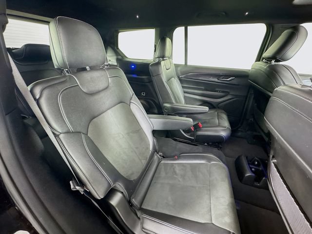 Used 2023 Jeep Grand Cherokee L Laredo AWD/4WD image 33