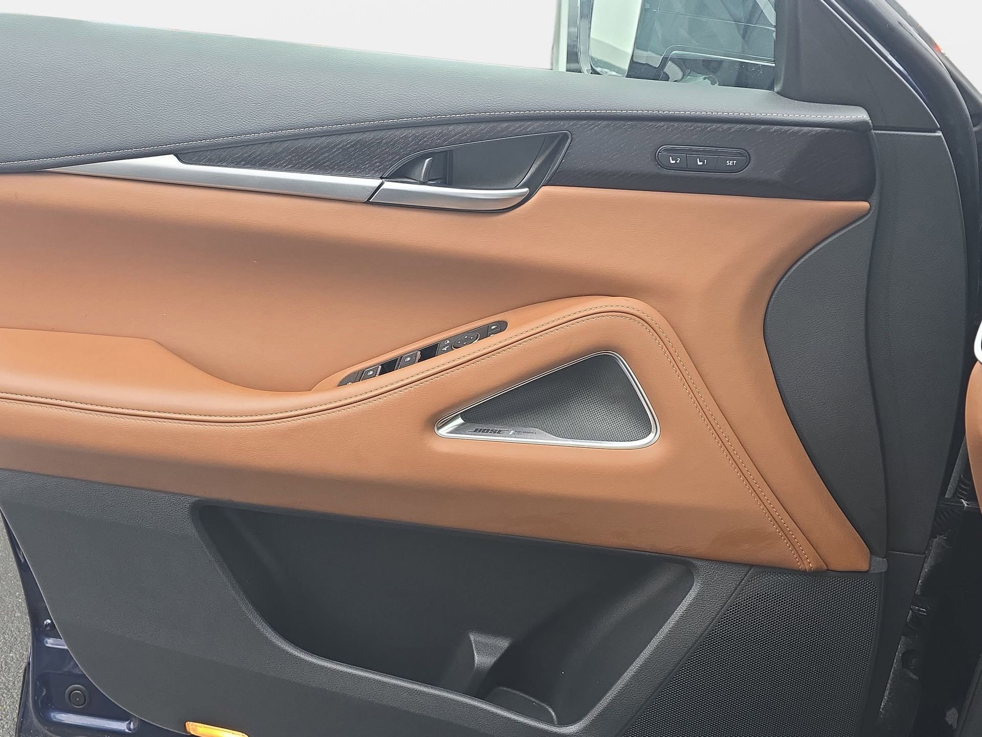Certified 2025 INFINITI QX60 Sensory AWD/4WD image 26