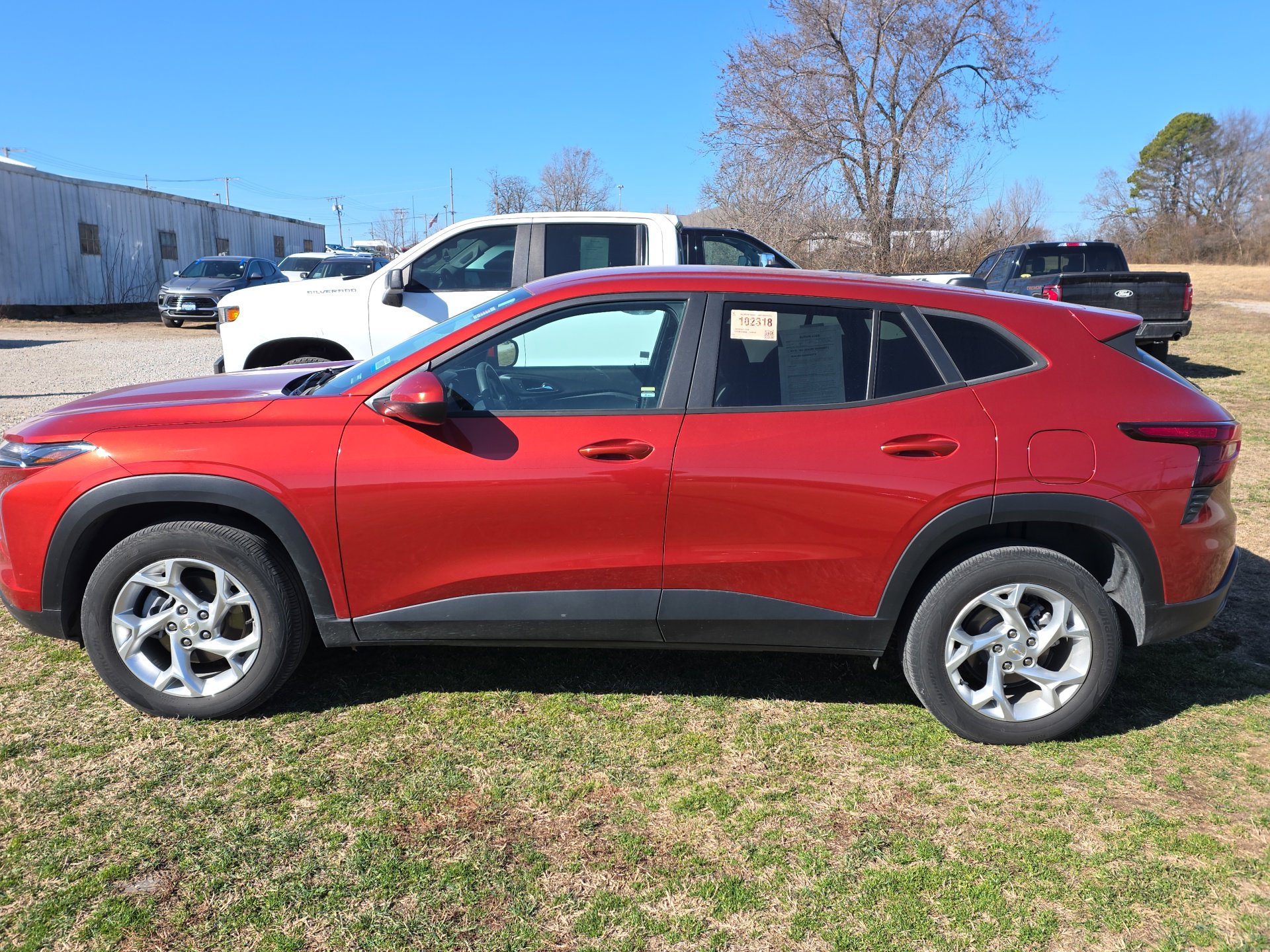 Used 2024 Chevrolet Trax LS w/ LS Convenience Package image 4