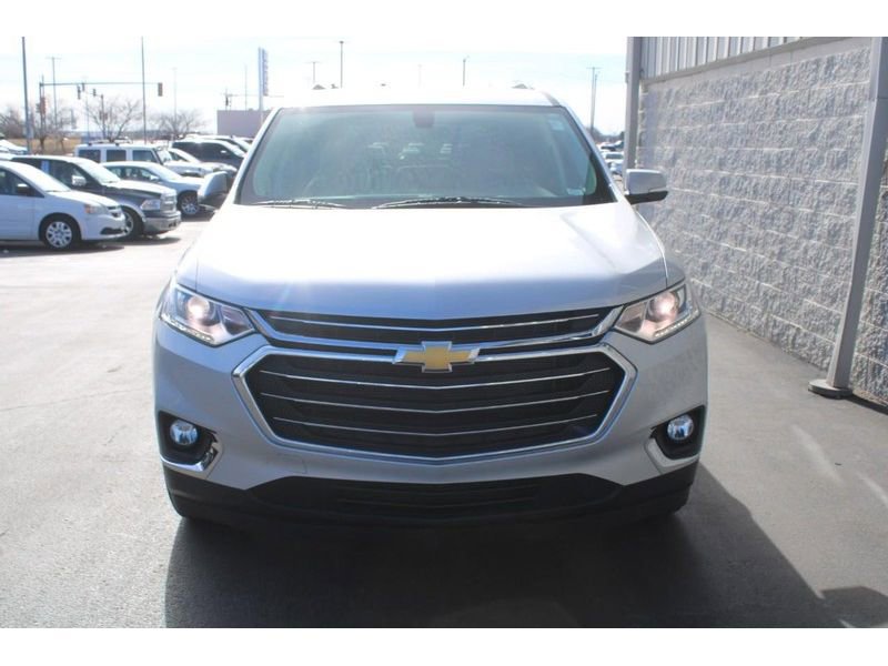 Used 2021 Chevrolet Traverse LT FWD image 11