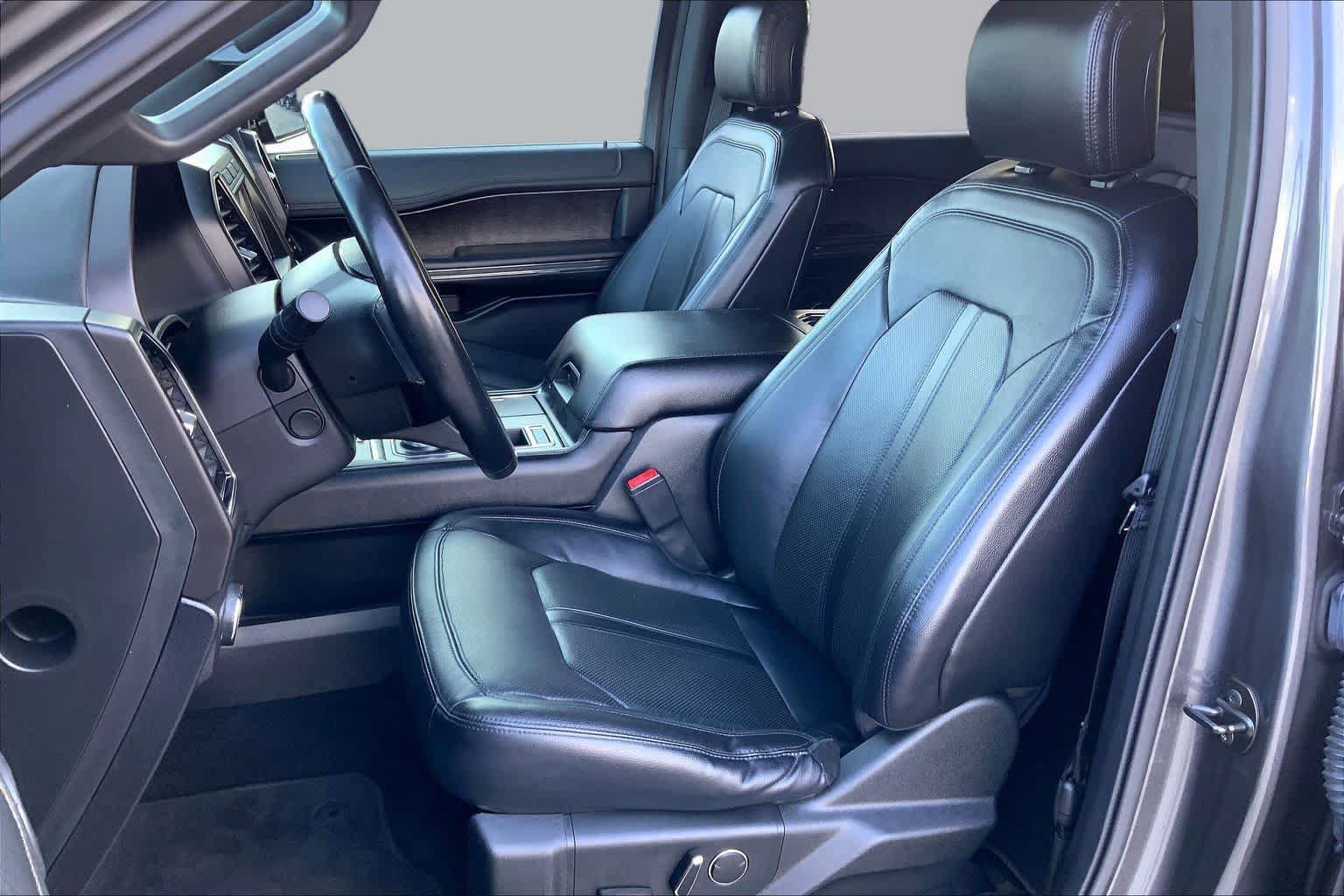 Used 2019 Ford Expedition Limited RWD image 8