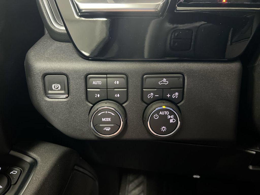 New 2026 Chevrolet Silverado 1500 LT AWD/4WD image 18