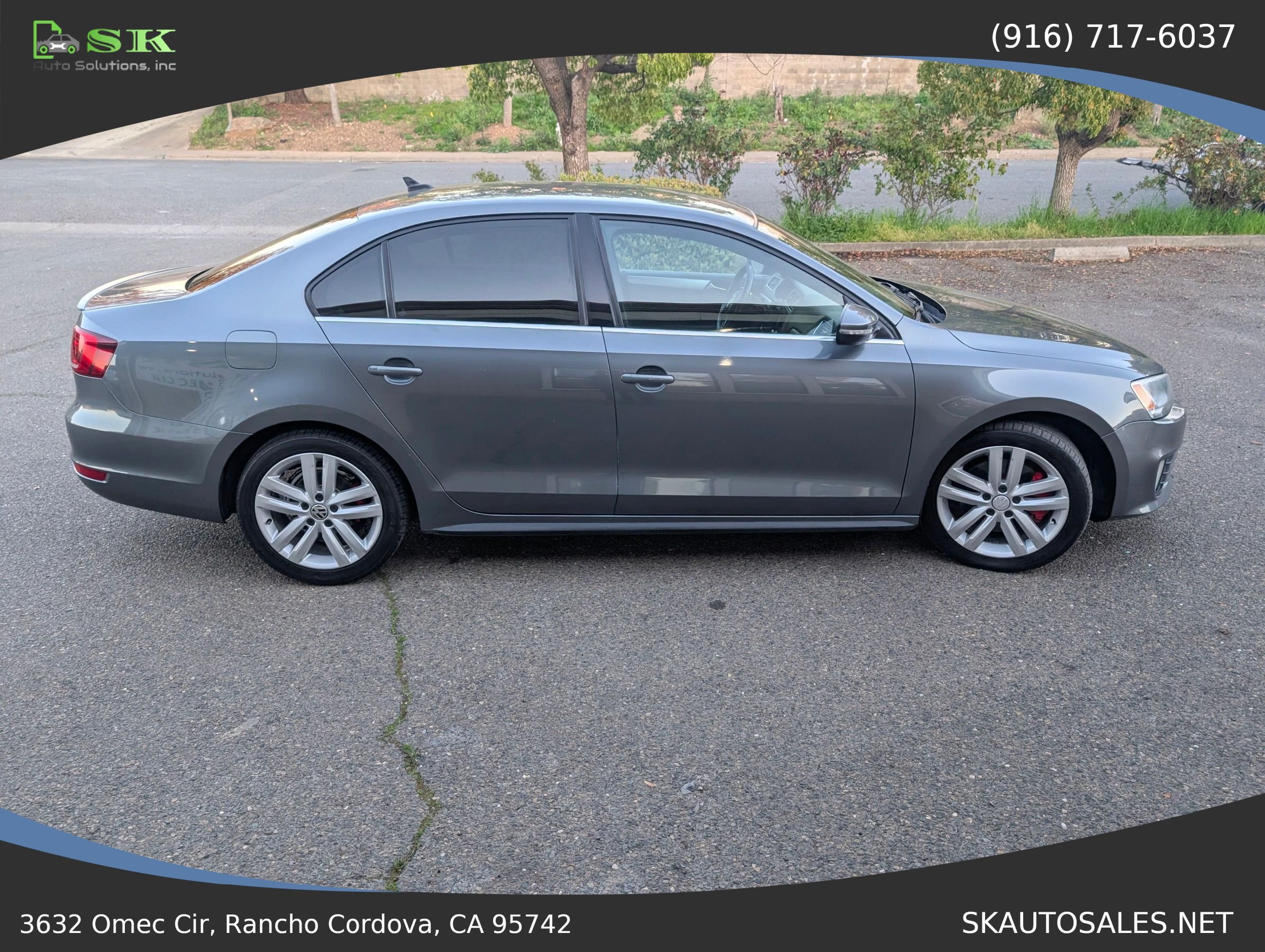 Used 2014 Volkswagen Jetta GLI FWD image 11