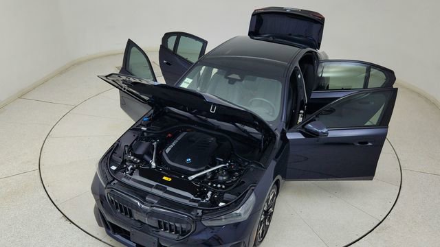 Used 2026 BMW 550e xDrive image 87