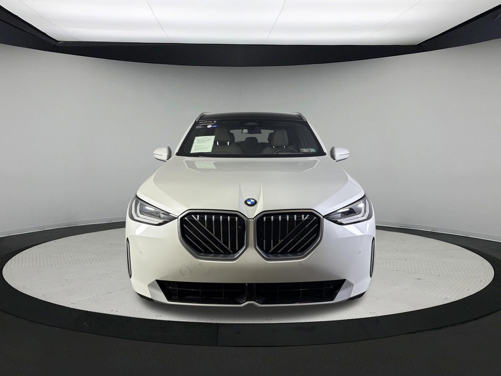Certified 2025 BMW X3 xDrive30i w/ Premium Package AWD/4WD image 2