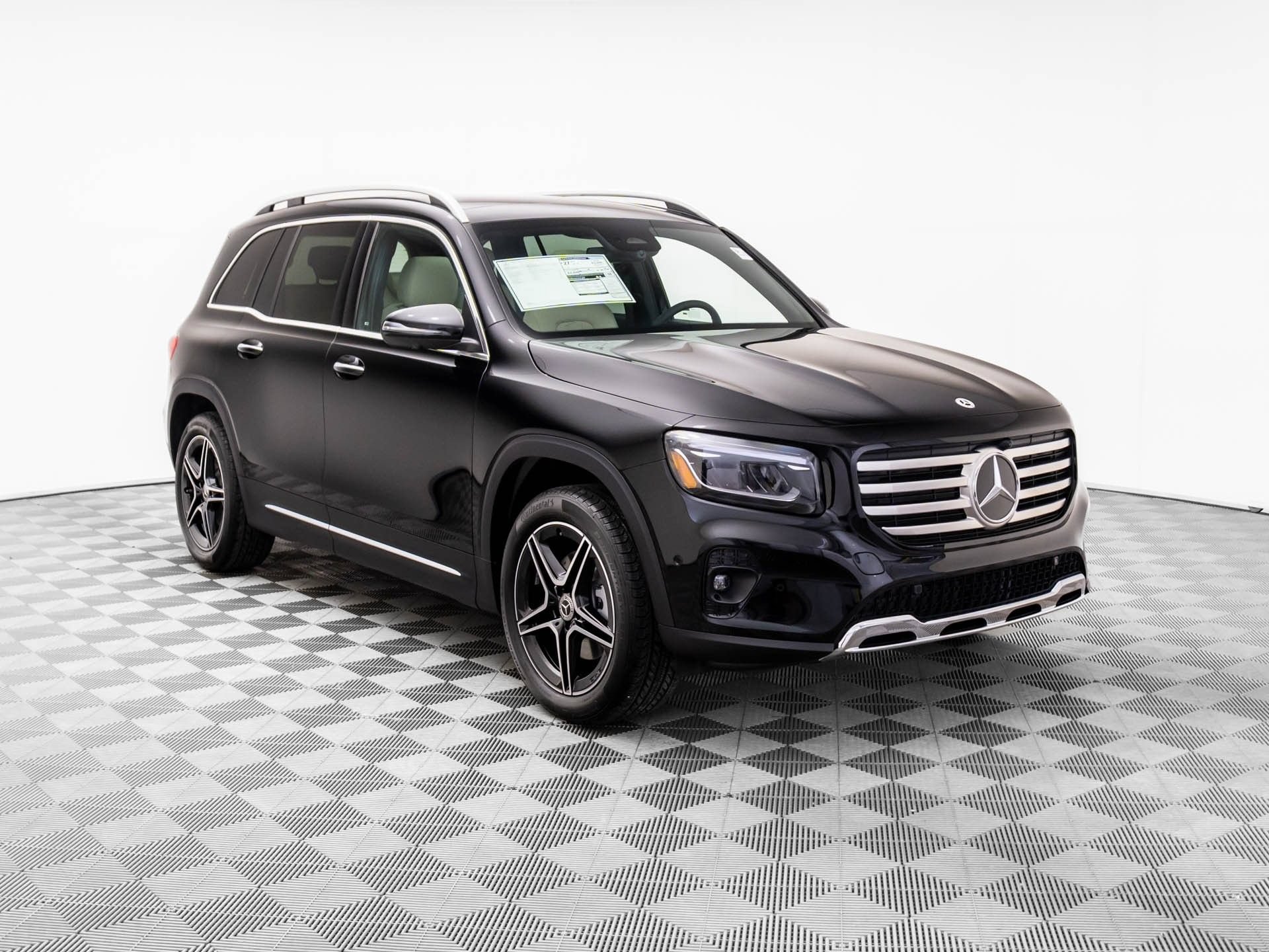 New 2026 Mercedes-Benz GLB 250 4MATIC image 7