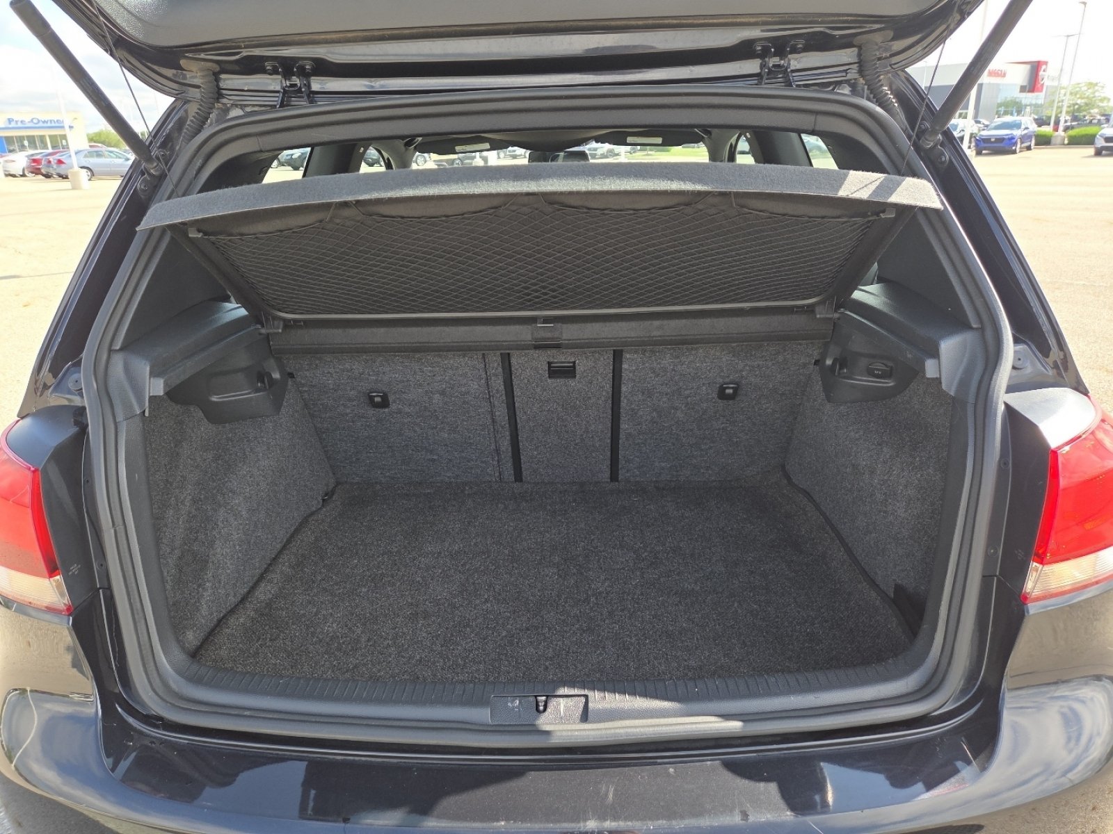 Used 2011 Volkswagen GTI 2-Door FWD image 18