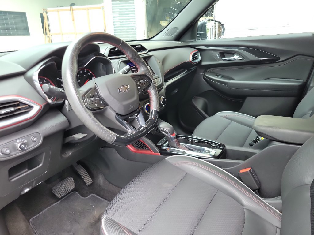Used 2023 Chevrolet TrailBlazer RS FWD image 13