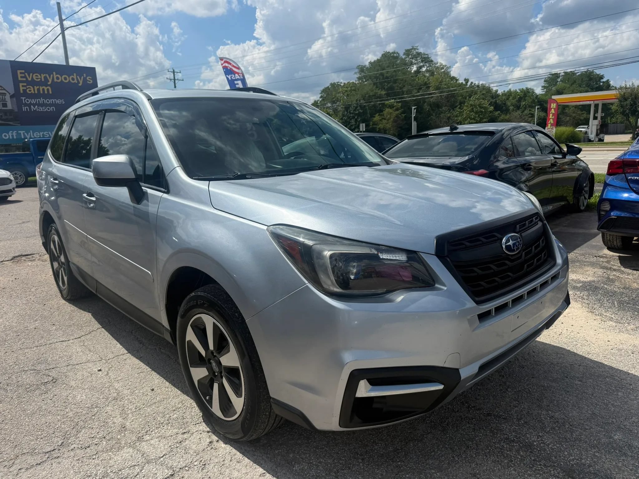 Used 2017 Subaru Forester 2.5i Premium AWD/4WD image 4