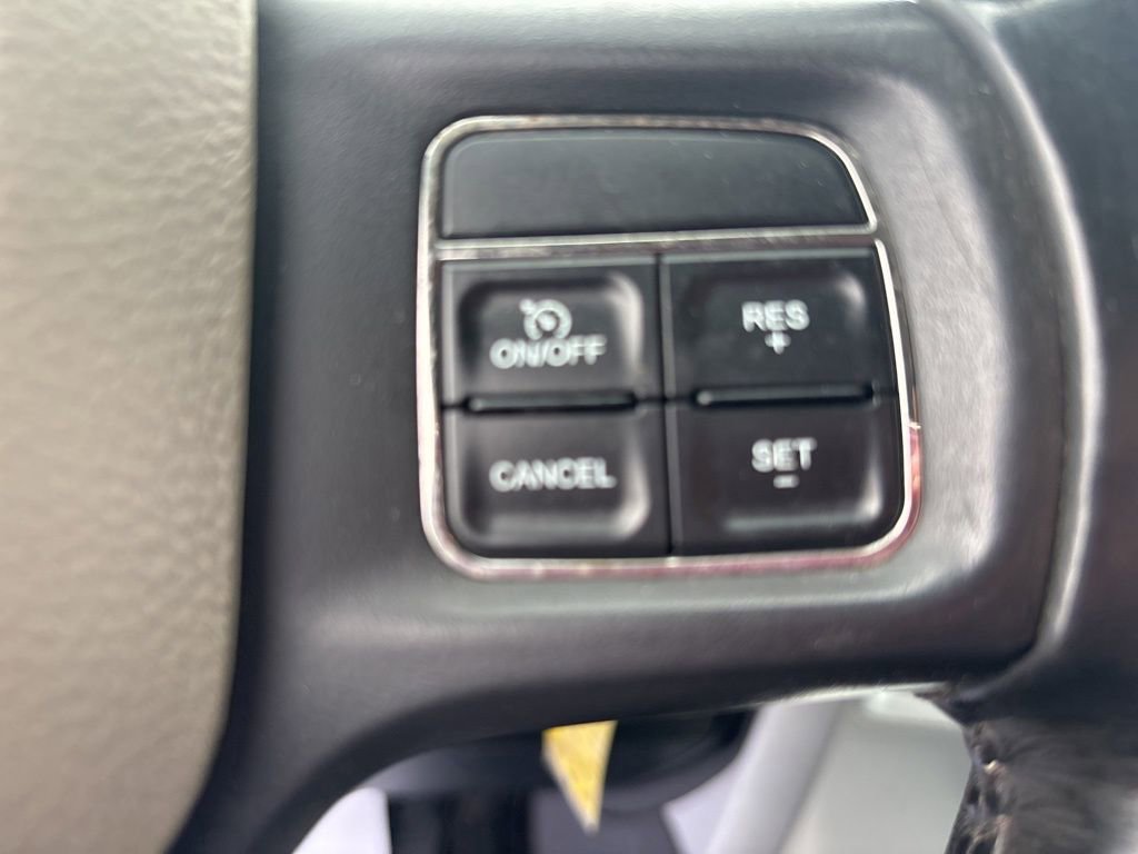 Used 2012 RAM 1500 Big Horn w/ Luxury Group image 15