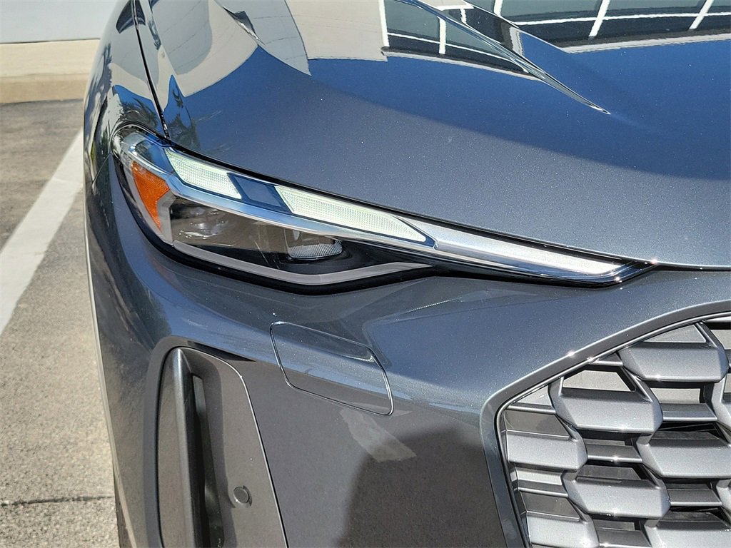 Certified 2025 Audi Q5 Premium w/ Convenience Package image 12