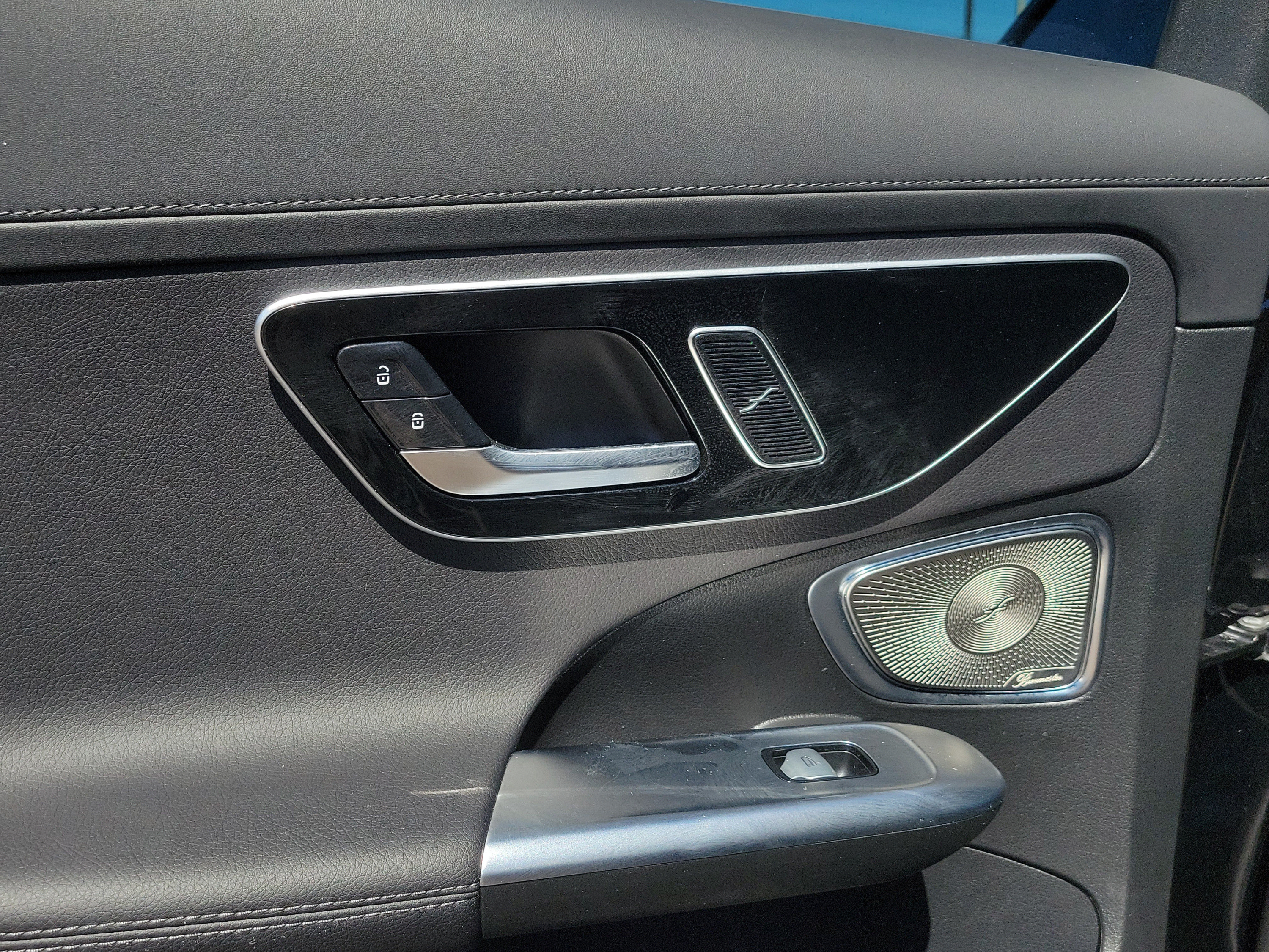 Certified 2024 Mercedes-Benz C 300 Sedan image 8