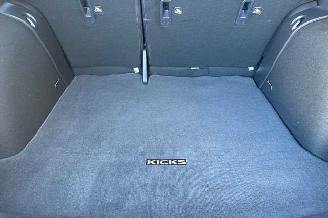 Certified 2025 Nissan Kicks Play S FWD image 18