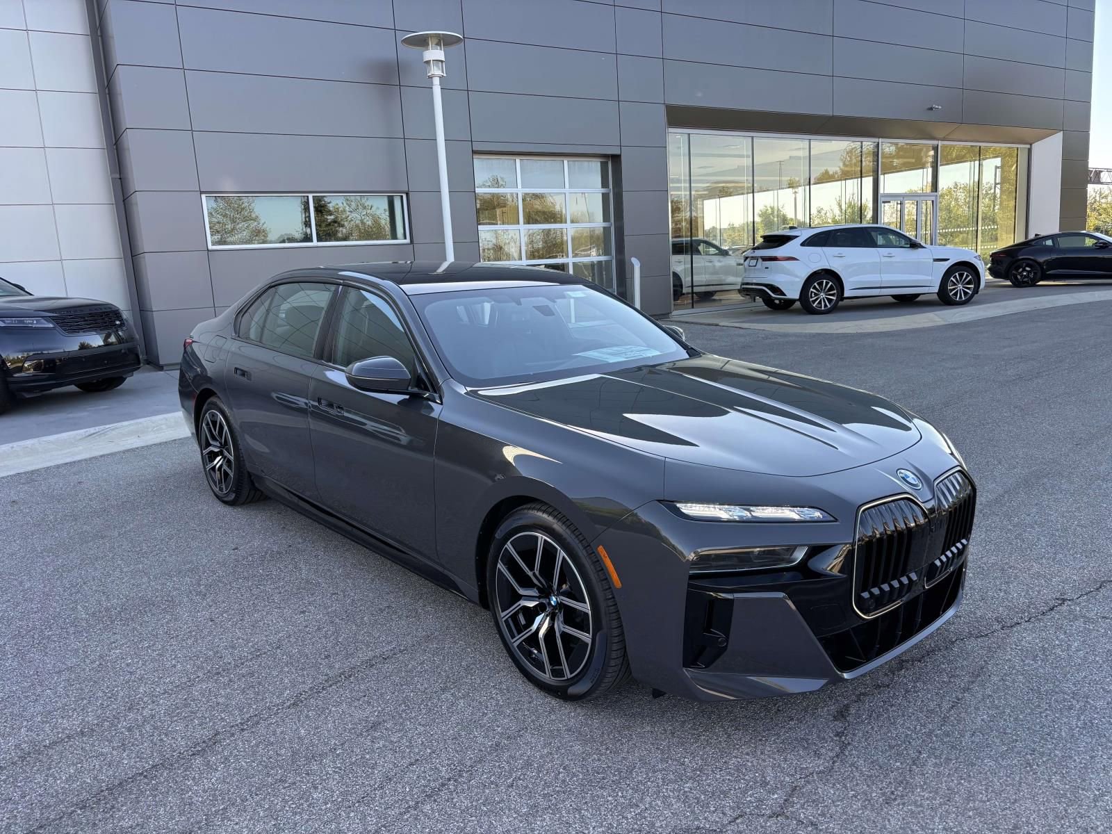 New 2026 BMW 750e xDrive w/ Executive Package