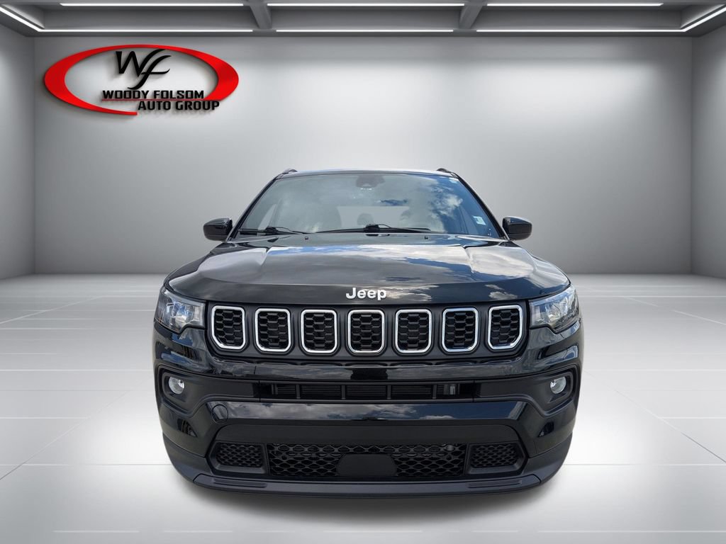 Used 2025 Jeep Compass Latitude w/ Convenience Group AWD/4WD image 10