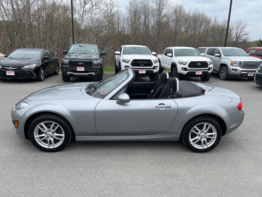 Used 2012 MAZDA MX-5 Miata Sport RWD image 4