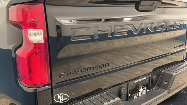 Used 2022 Chevrolet Silverado 1500 Custom Trail Boss w/ LPO, Dark Essentials Package AWD/4WD image 37