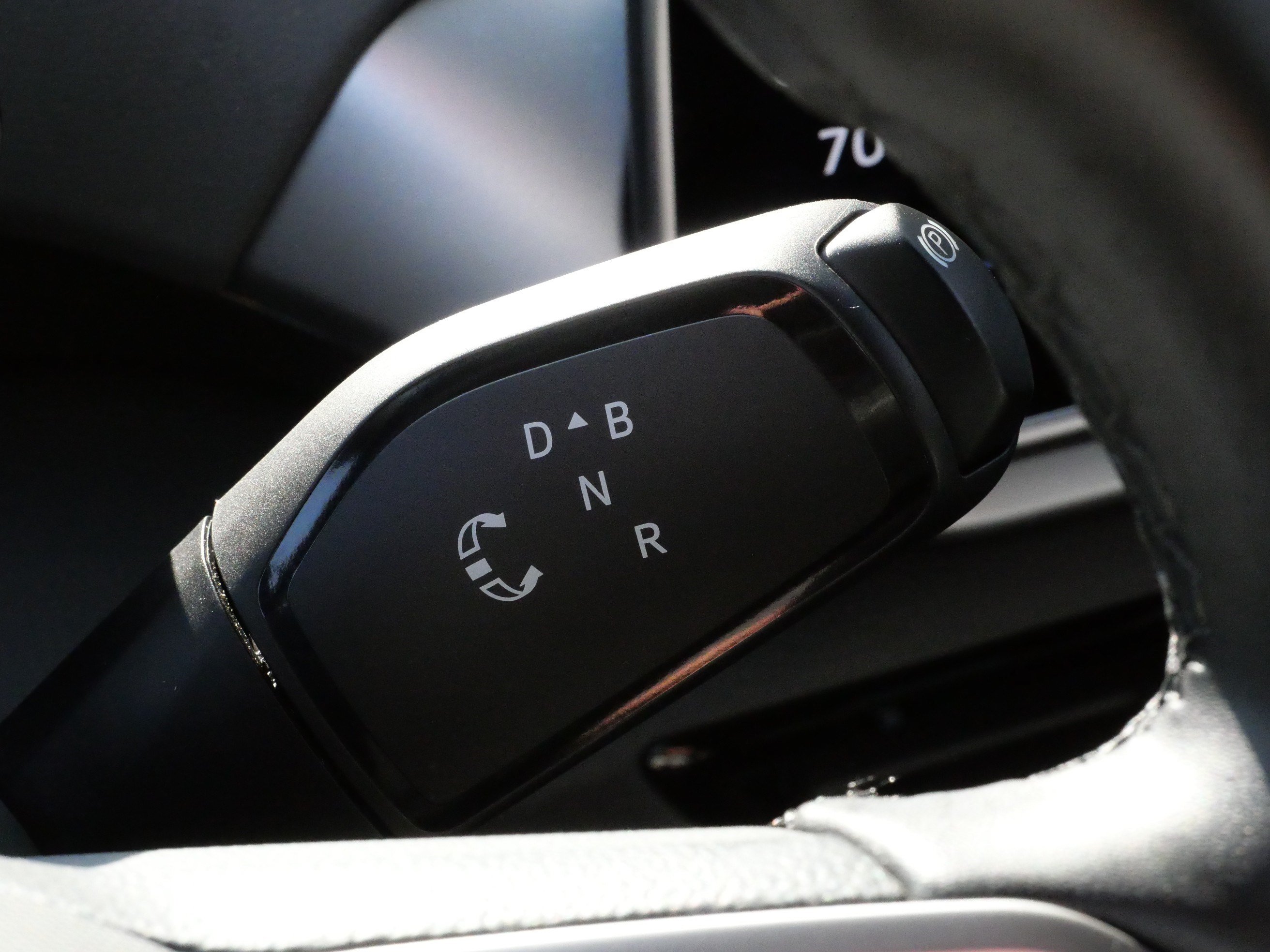 Certified 2024 Volkswagen ID.4 Pro AWD/4WD image 24