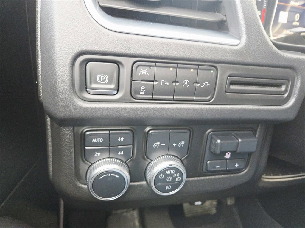 Used 2021 GMC Yukon SLT image 38