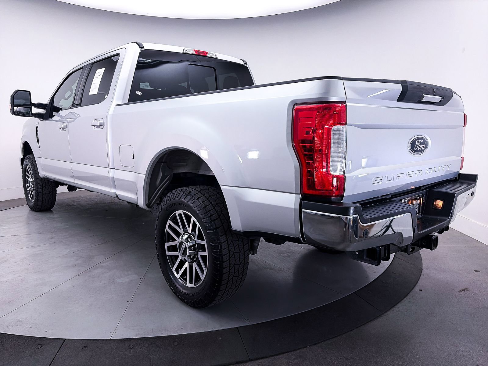 Used 2019 Ford F250 Lariat w/ FX4 Off-Road Package AWD/4WD image 10