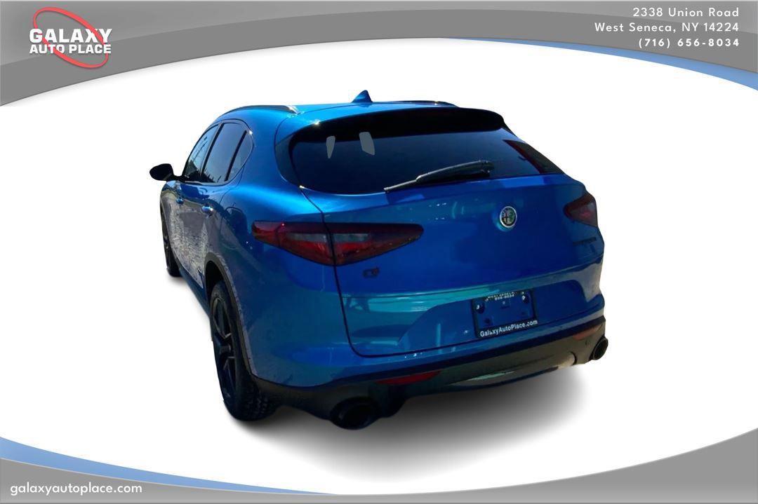 Used 2019 Alfa Romeo Stelvio Ti w/ TI Performance Package AWD/4WD image 7