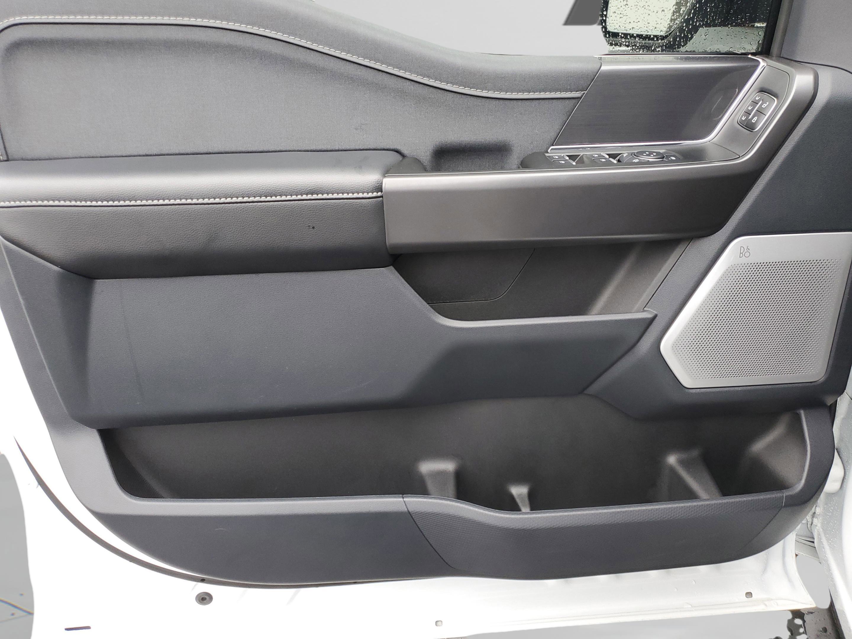 Certified 2025 Ford F150 Lariat w/ Equipment Group 502A High image 18