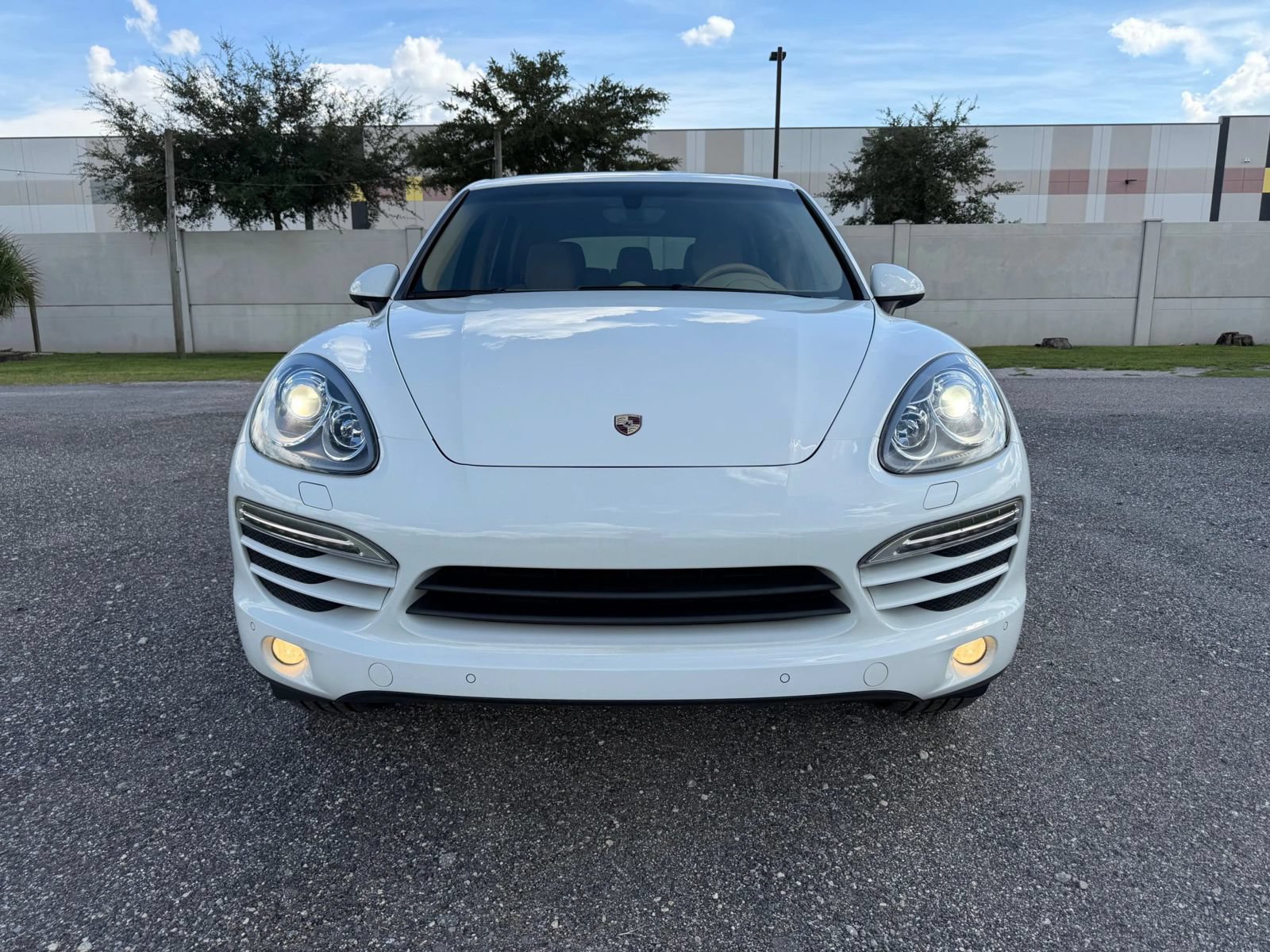 Used 2014 Porsche Cayenne AWD/4WD image 2