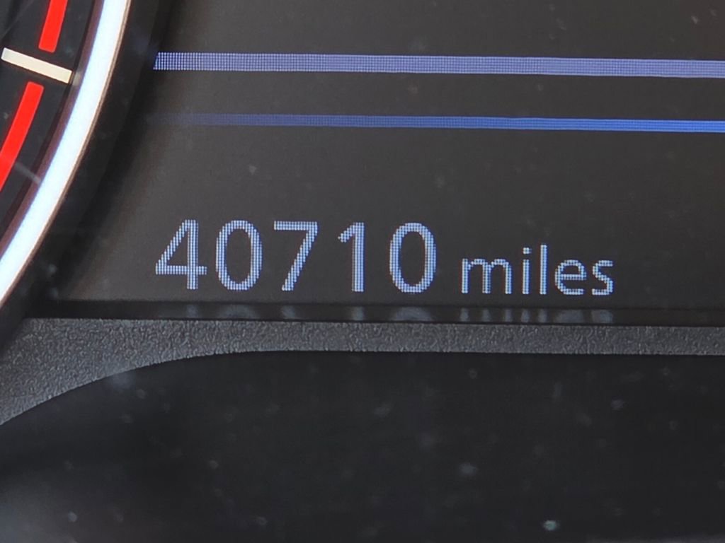 Used 2025 Nissan Altima 2.5 SV image 24