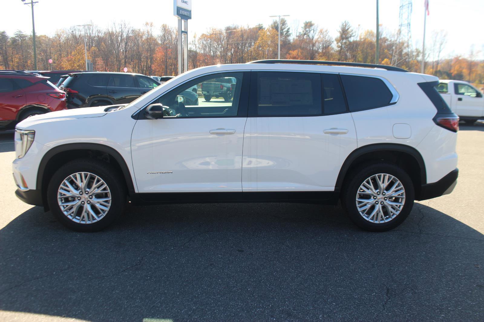 New 2025 GMC Acadia Elevation w/ Elevation Premium Package image 4