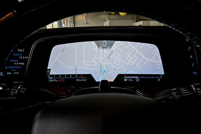 Used 2023 Cadillac Escalade ESV Premium Luxury image 34