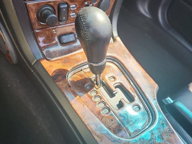 Used 2003 Ford Thunderbird RWD image 8