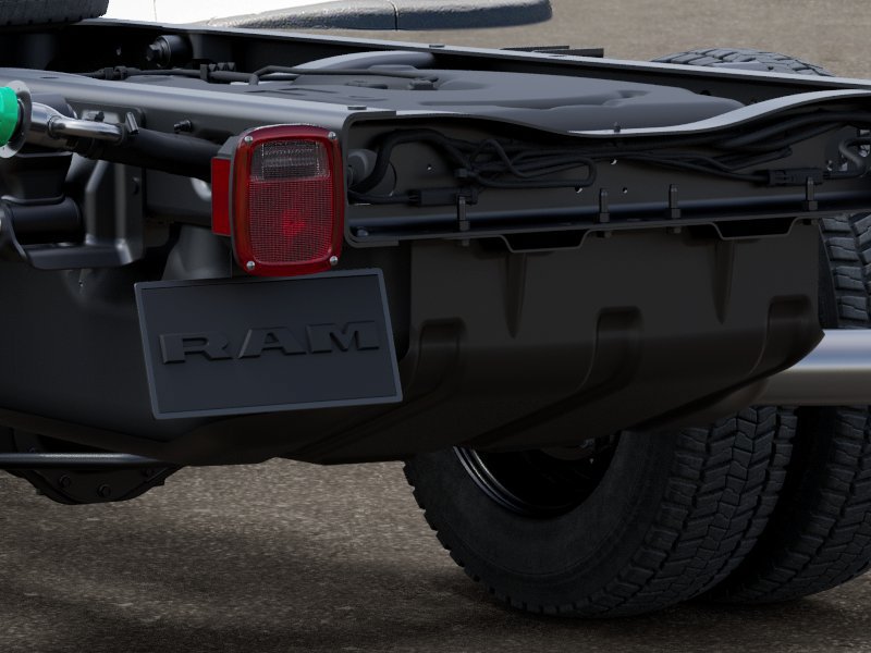 New 2026 RAM 5500 Tradesman w/ Chrome Appearance Group AWD/4WD image 9